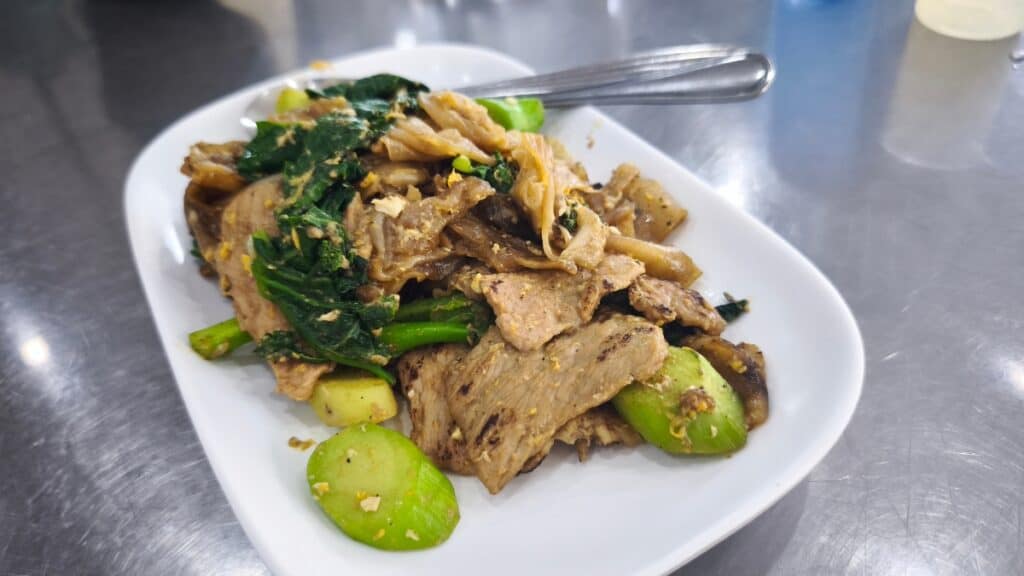 หมี่ขาวกรอบราดหน้า นนทบุรี