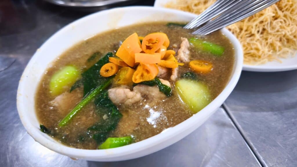 หมี่ขาวกรอบราดหน้า นนทบุรี