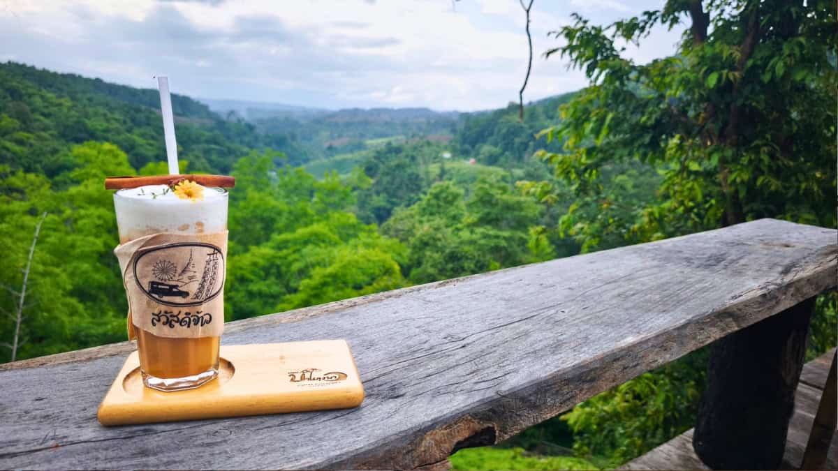กาแฟบ้านลุงมา ชานมเพื่อนบ้าน ชานมพม่า
