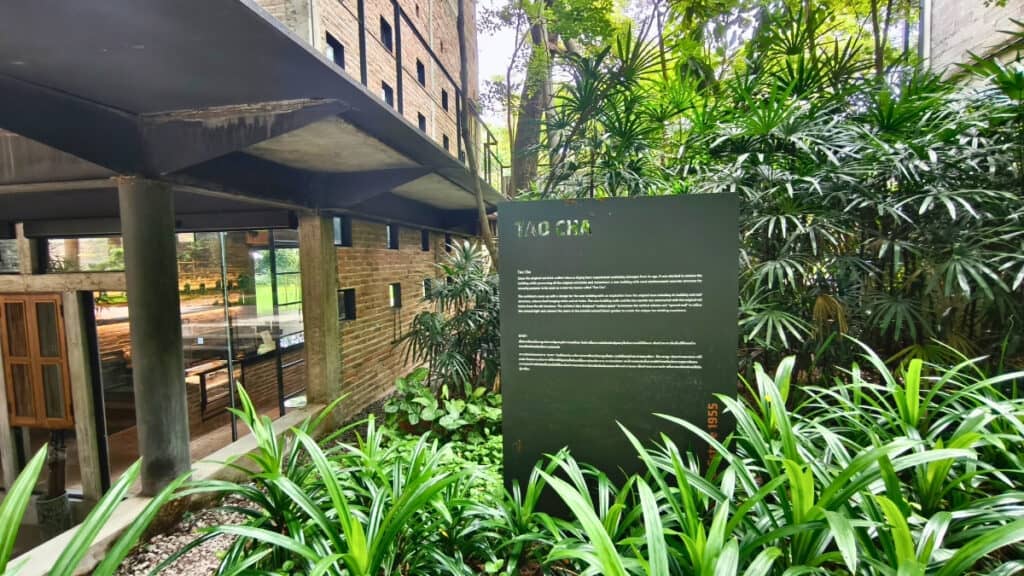 เก๊าไม้ล้านนา คาเฟ่โรงบ่ม สันป่าตอง เชียงใหม่