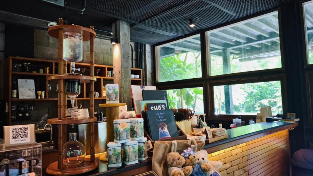 เก๊าไม้ล้านนา คาเฟ่โรงบ่ม สันป่าตอง เชียงใหม่