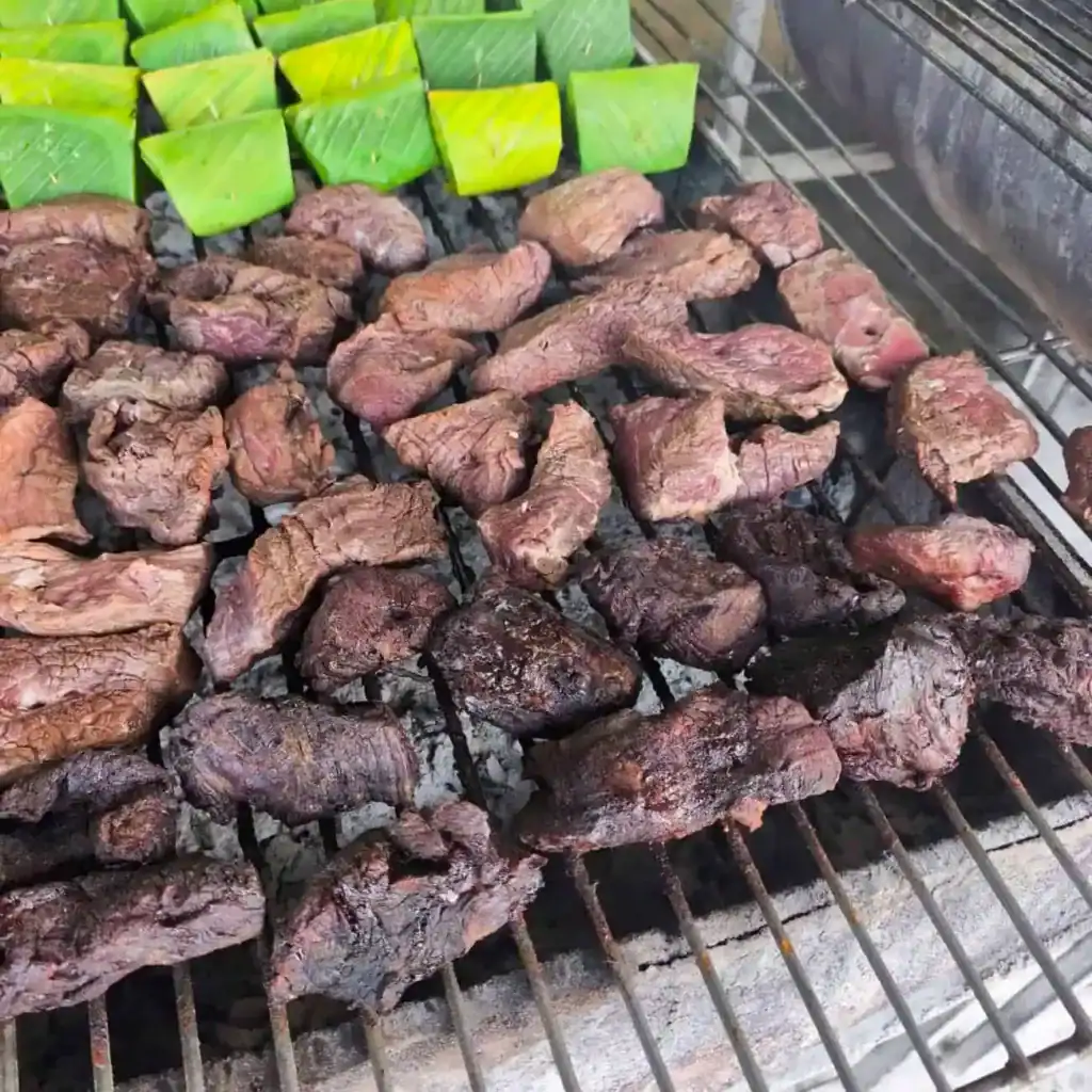 จิ๊นตุ๊บ หรือ เนื้อทุบ